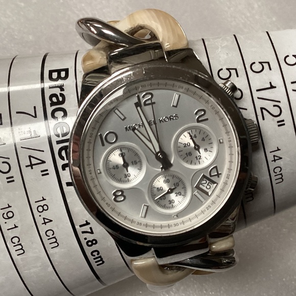 Michael Kors Women’s Runway Twist Chronograph Watch MK-4263 - Picture 11 of 11